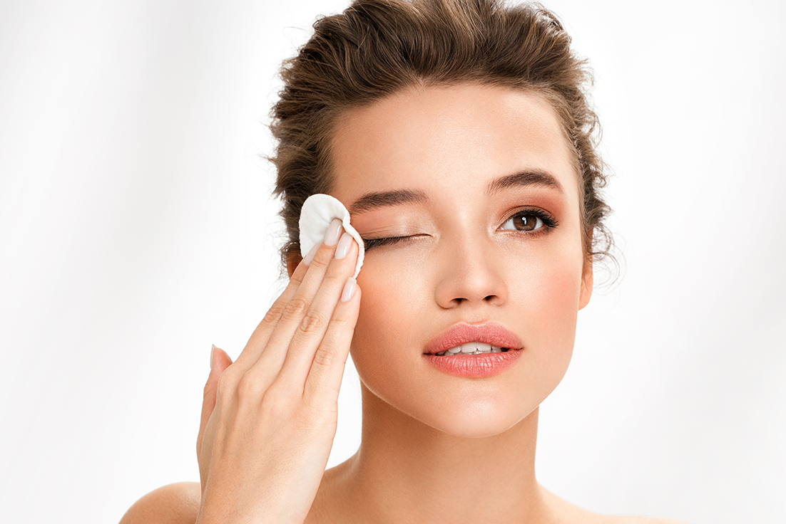 Not-removing-your-makeup-or-sunscreen-properly